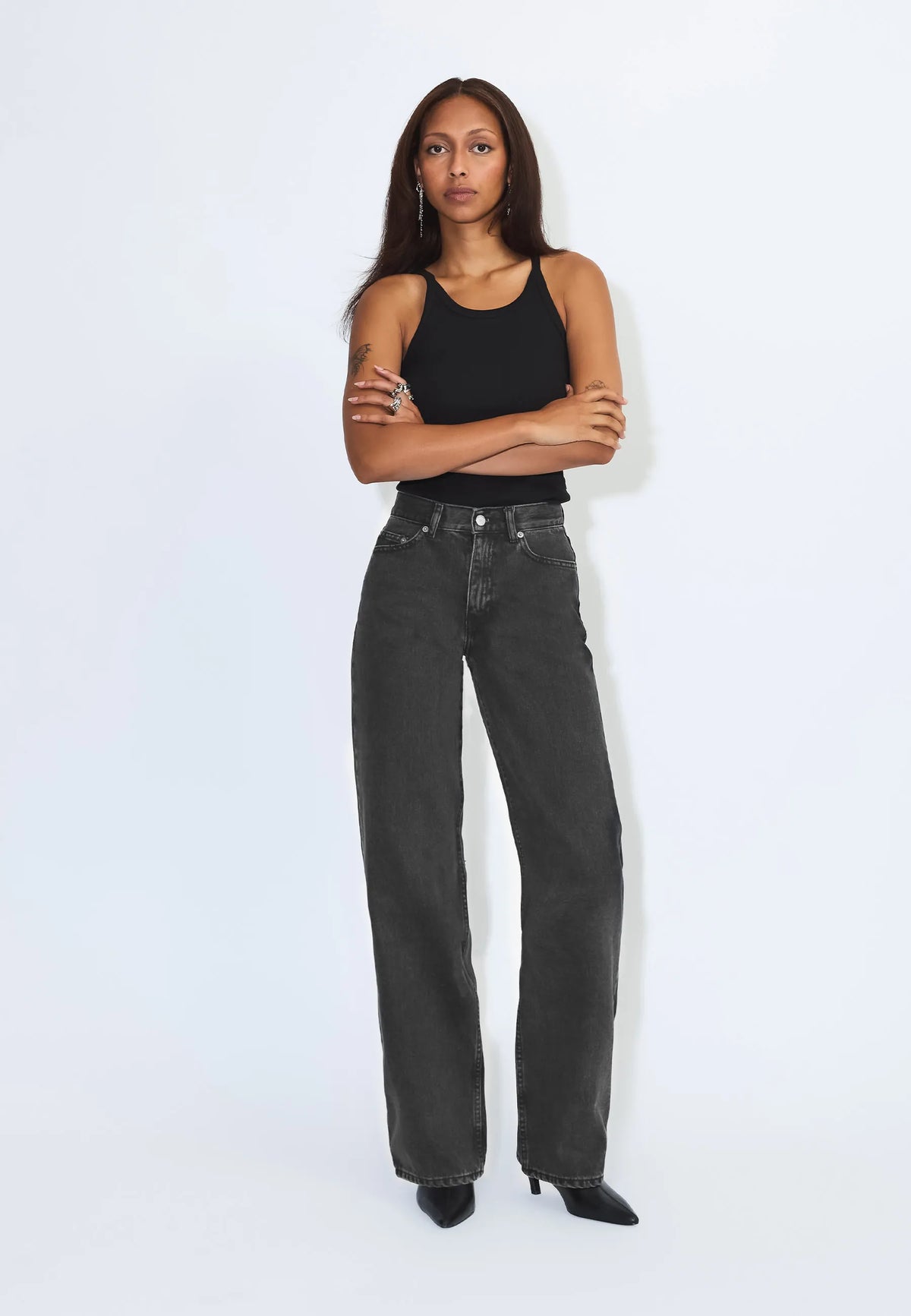 2010108A58_DrDenim_EchoHighStraight_RetroBlack_Main_W1_1