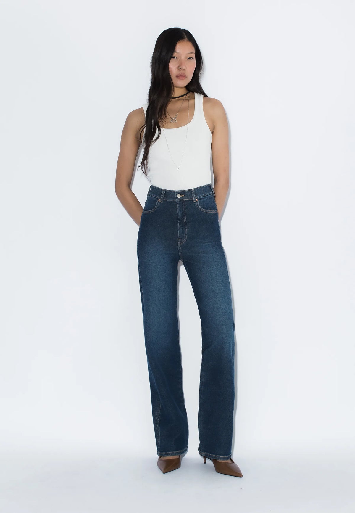 2130106U77_DrDenim_MoxyHighStraight_CapeDeepShade_Main_W1_3