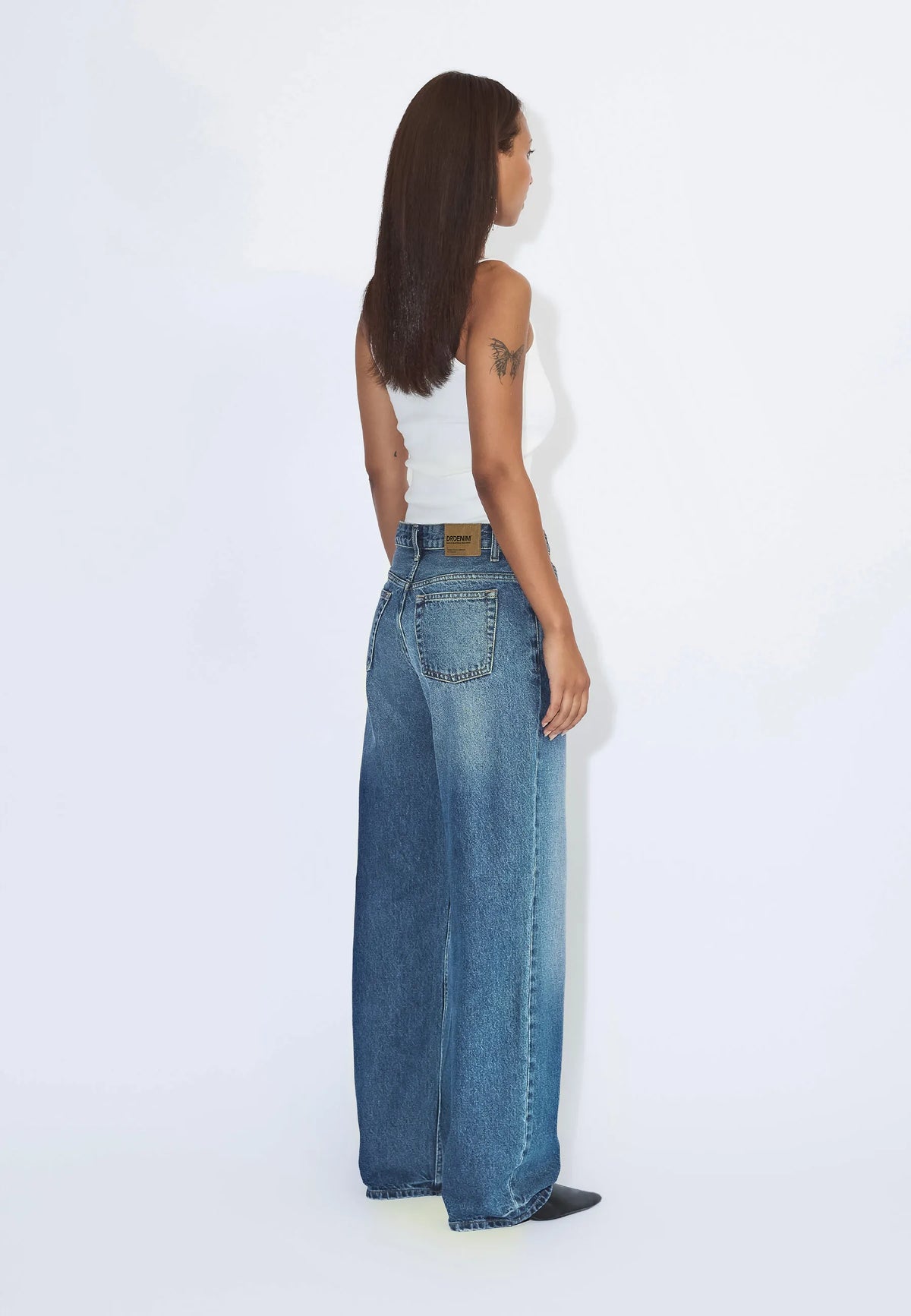2310103J63_DrDenim_HillLowRelaxed_NovaMidUsed_Main_W2_1