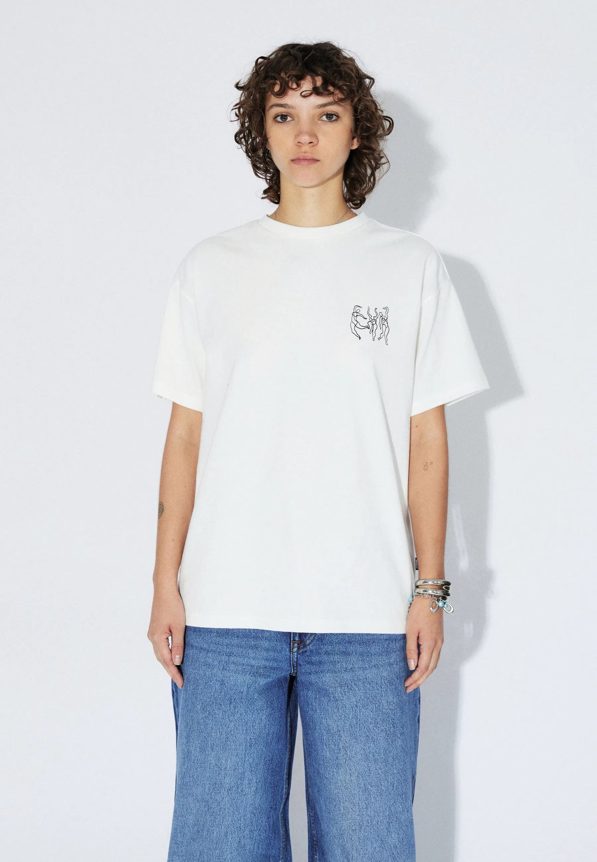 2411115BG3_DrDenim_TrooperTee_OffWhiteDance_Main_W3_1