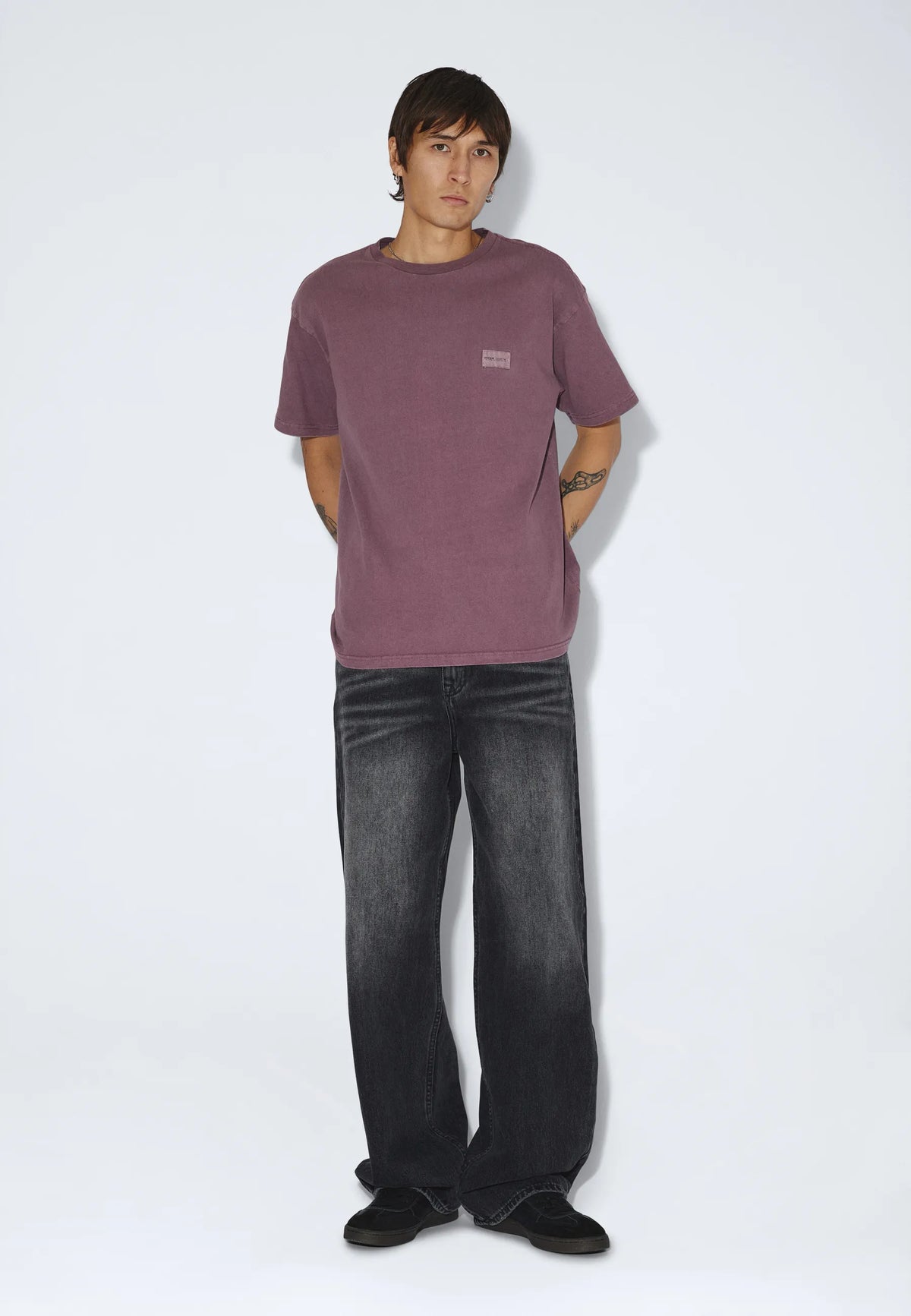 2411115BP2_DrDenim_TrooperTee_AubergineOverdye_main_M1_3