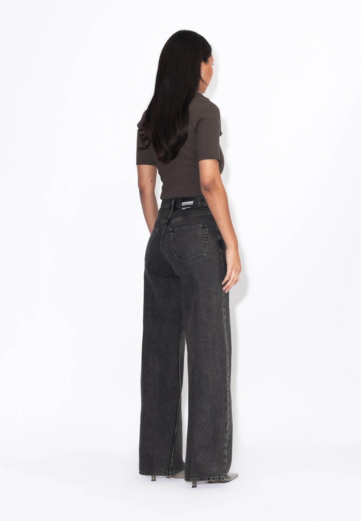 2630105V60_DrDenim_RhueHighWide_AgedBlack_B2B_W2_1