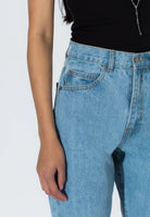 1430113G81_DrDenim_NoraHighCropped_LightRetro_Main_W5_1