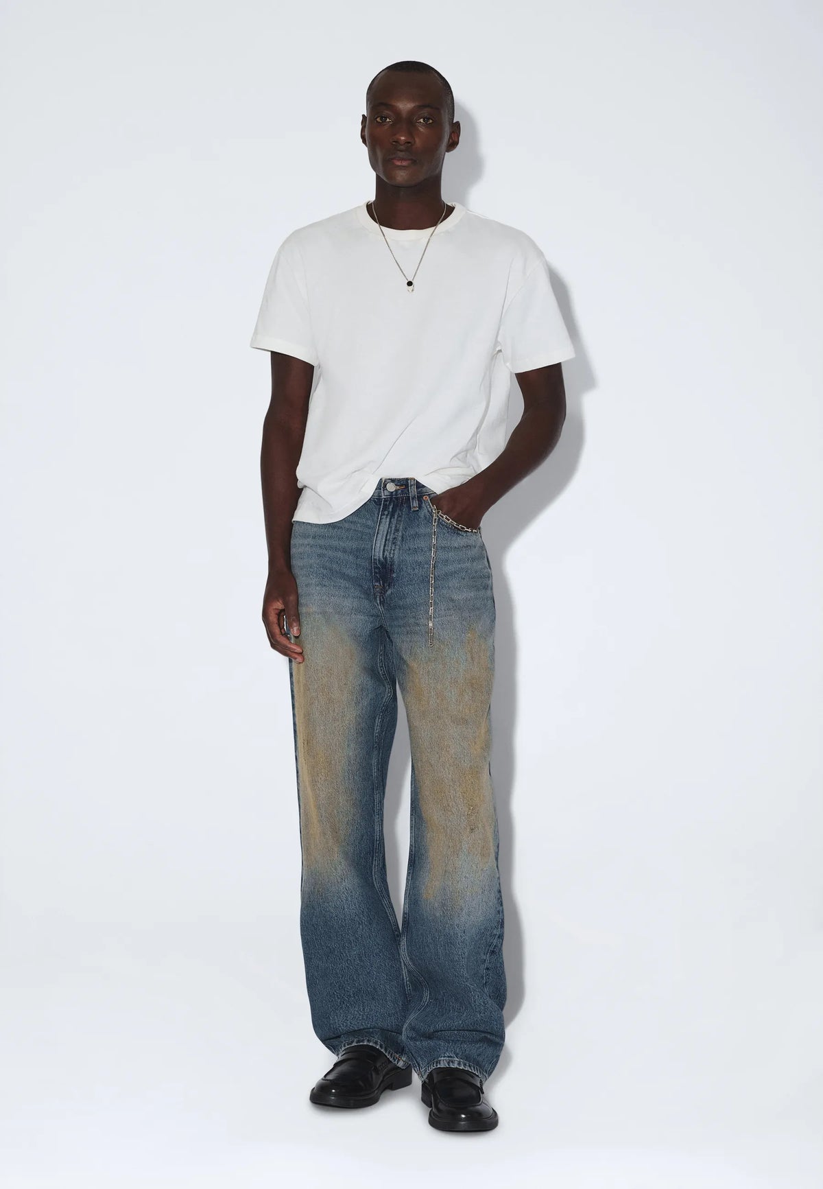 2110102M14_DrDenim_OmarRelaxed_StreamMidMudStains_main_M1_3