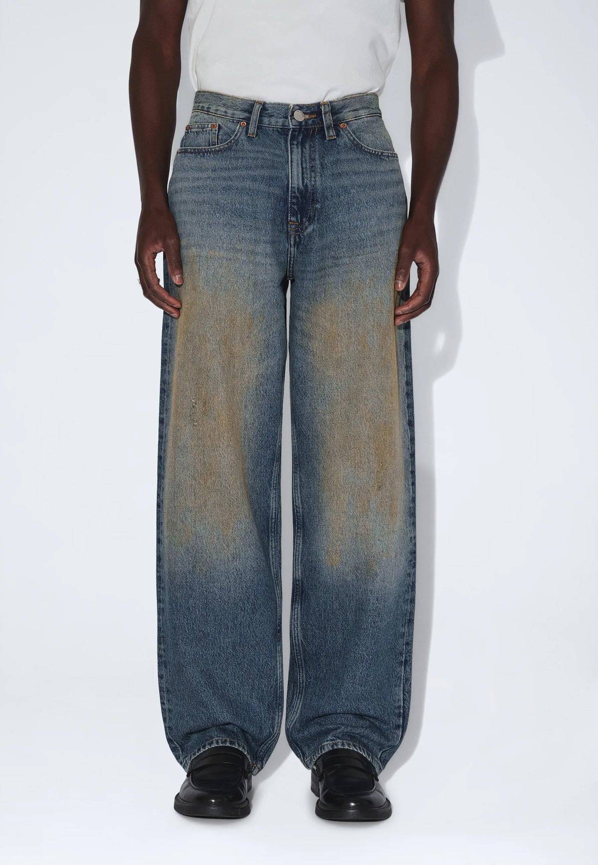 2110102M14_DrDenim_OmarRelaxed_StreamMidMudStains_main_M3_1