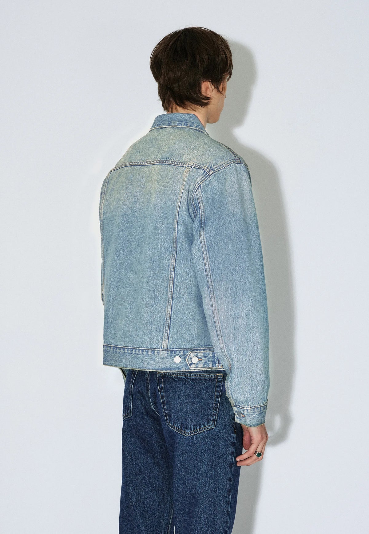 2431104L95_DrDenim_JoeyTruckerJacket_StreamSkyAged_Main_M4_1