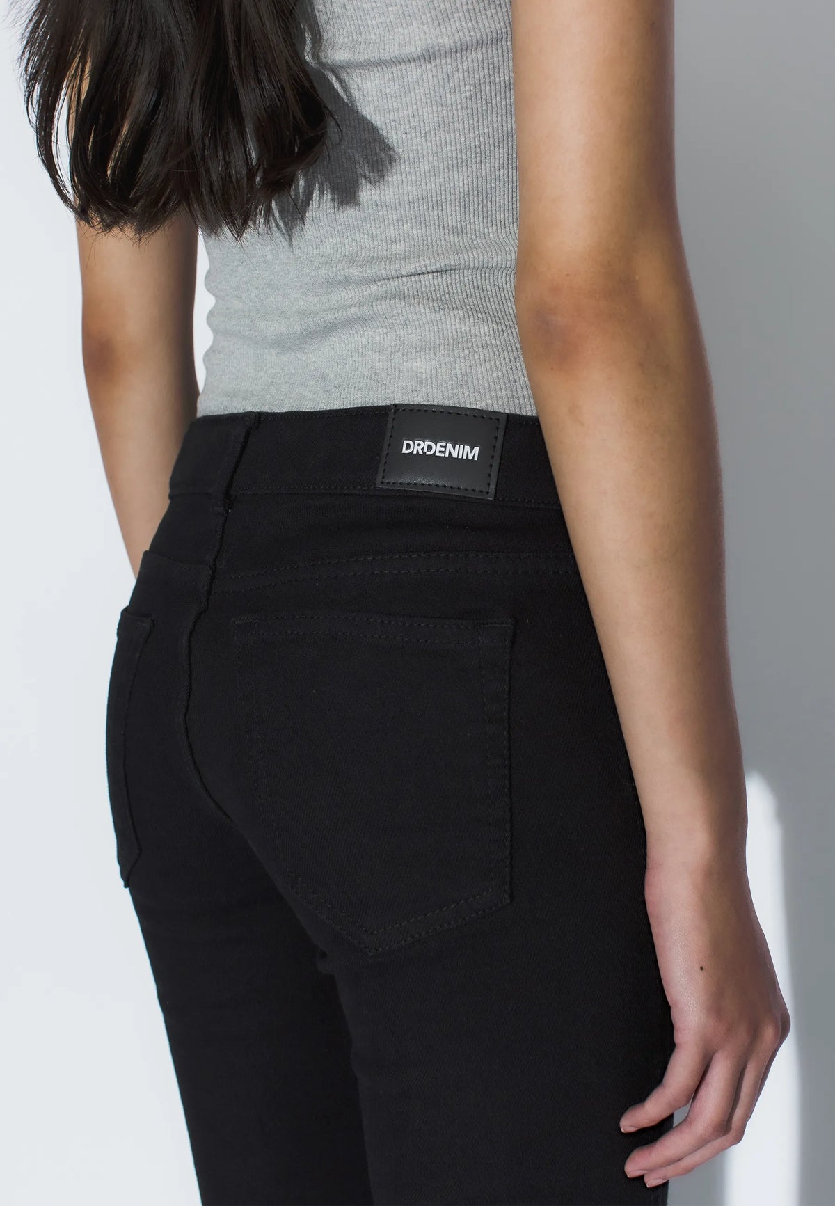 2610104099_DrDenim_KilyLowBootcut_SolidBlack_Main_W5_2