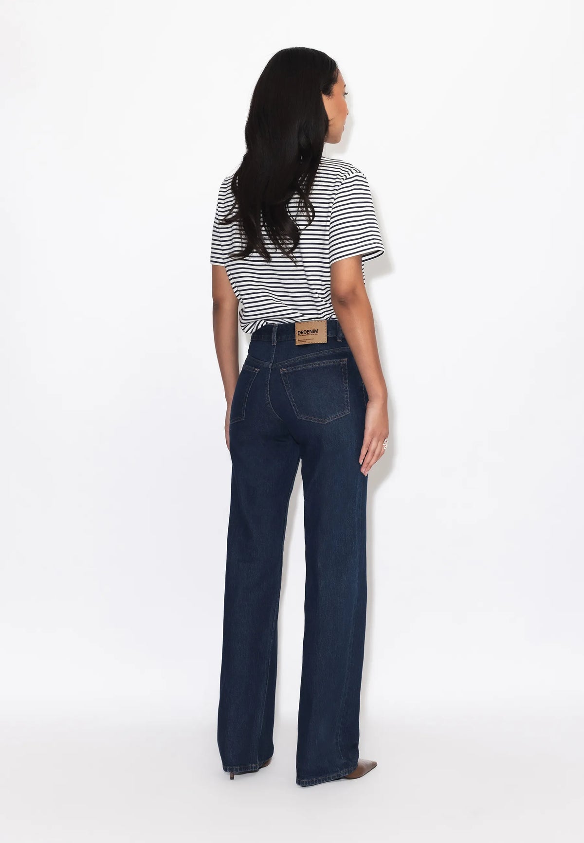 2630111L77_DrDenim_EchoMidStraight_BayRinse_Main_W2_1