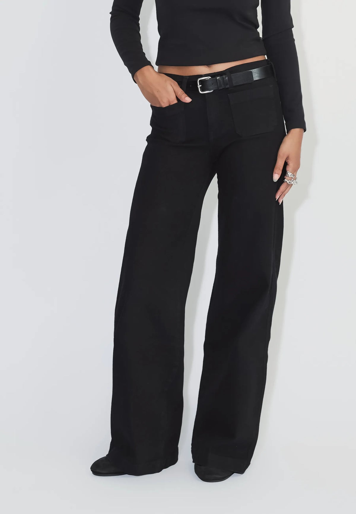 2630112099_DrDenim_ZilaMidWidePatchPocket_SolidBlack_Main_W3_1