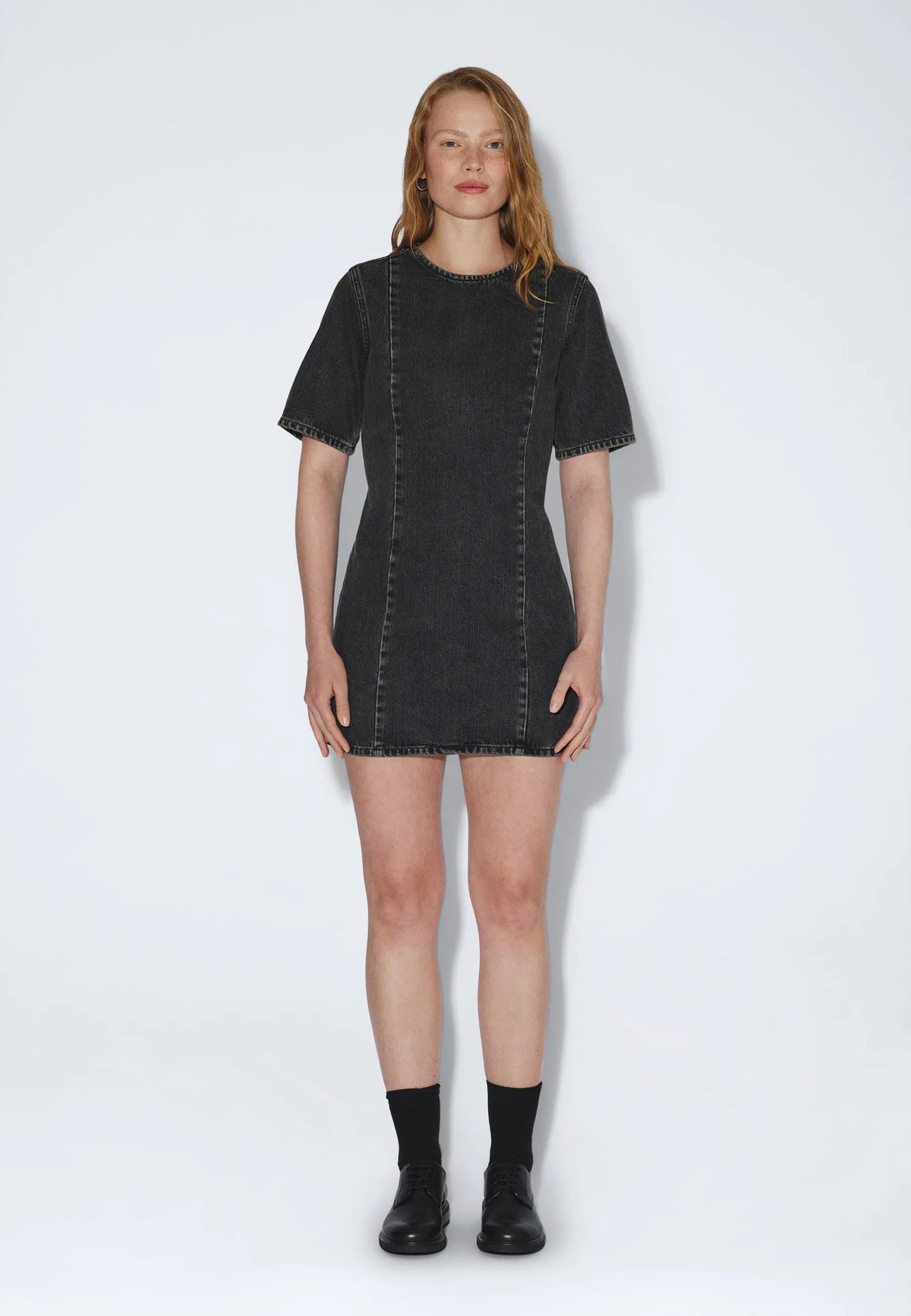 2631101V60_DrDenim_CaliDress_AgedBlack_main_W1_1