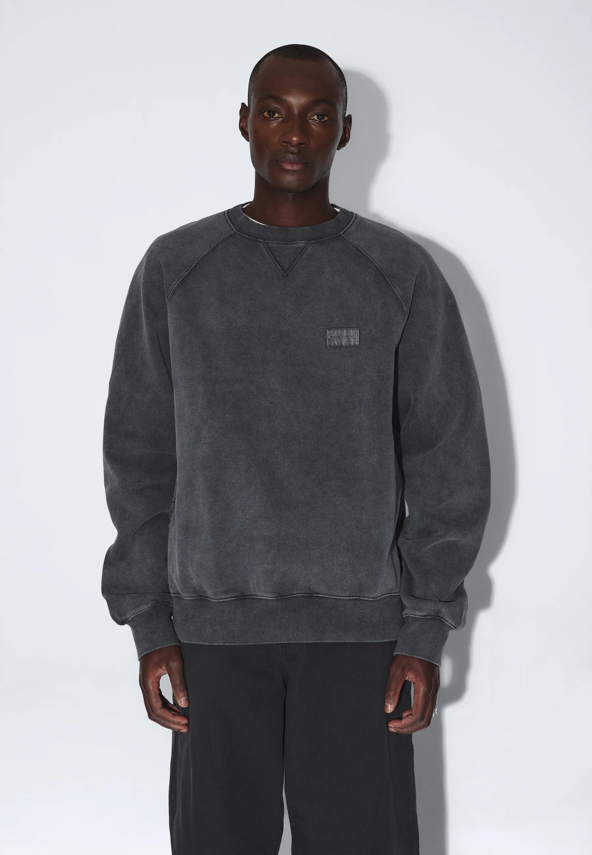 2631123BP1_DrDenim_AndieSweater_GreyBlackOverdye_main_M3_2