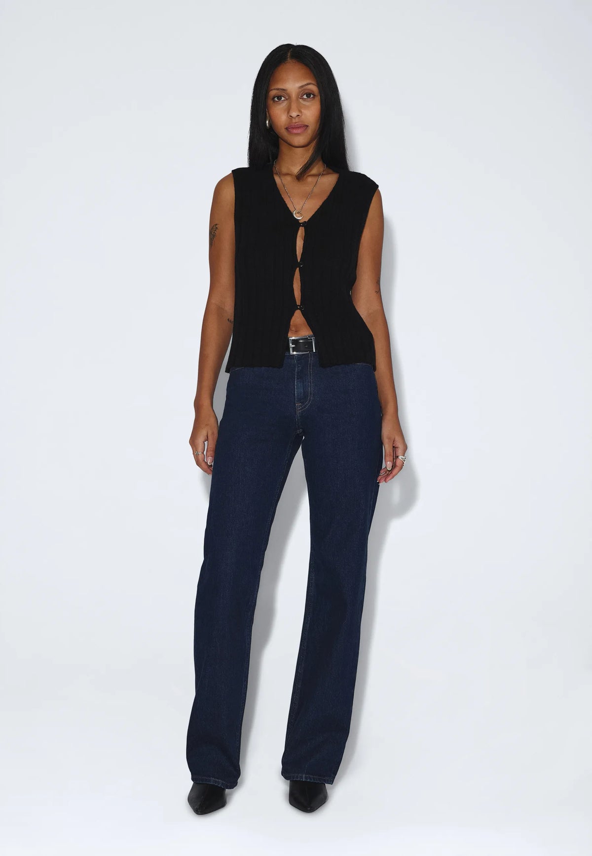 2641105101_DrDenim_MirjamVest_Black_main_W1_3